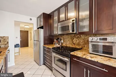 2018 Walnut Street #7B, Philadelphia, PA 19103 - Photo 15