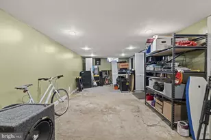 155 Jamestown St, Philadelphia, PA 19127 - Photo 31