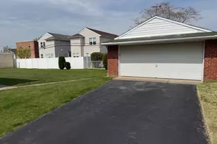 9234 Glenloch St, Philadelphia, PA 19114 - Photo 3