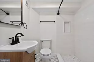 2456 Sepviva St, Philadelphia, PA 19125 - Photo 15