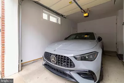 924 N 27th Street, Philadelphia, PA 19130 - Photo 19