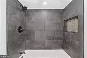 2547 Collins St, Philadelphia, PA 19125 - Photo 13