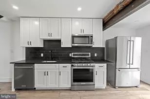 2547 Collins St, Philadelphia, PA 19125 - Photo 3