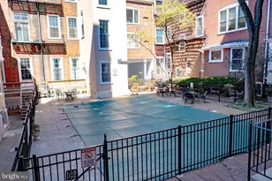 1008 Spruce St, Philadelphia, PA 19107 - Photo 7