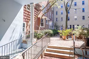 1008 Spruce St, Philadelphia, PA 19107 - Photo 5