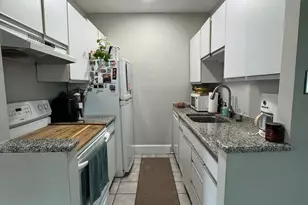 2229 Green St, Philadelphia, PA 19130 - Photo 9