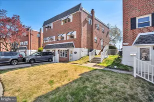 137 Meadow Ln, Philadelphia, PA 19154 - Photo 3