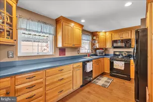 137 Meadow Ln, Philadelphia, PA 19154 - Photo 5