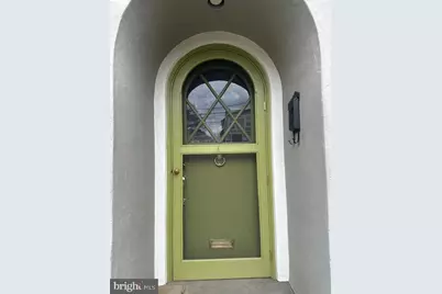 233 E Evergreen Avenue, Philadelphia, PA 19118 - Photo 15