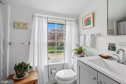 233 E Evergreen Avenue, Philadelphia, PA 19118 - Photo 13