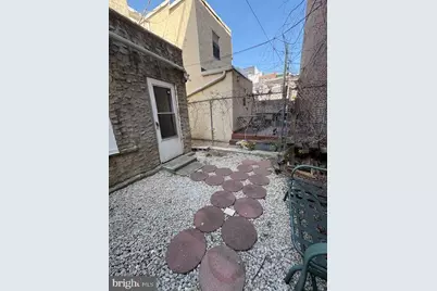 923 N 28th Street #1ST FL, Philadelphia, PA 19130 - Photo 11