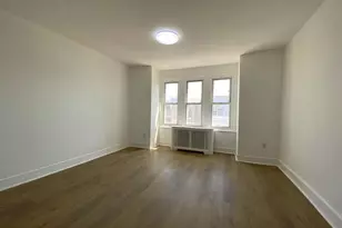 2204 S Woodstock St, Philadelphia, PA 19145 - Photo 9