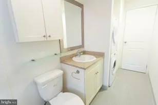 1100 Spruce St, Philadelphia, PA 19107 - Photo 31