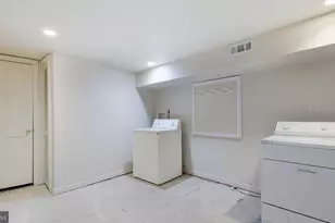 731 Carpenter St, Philadelphia, PA 19147 - Photo 21