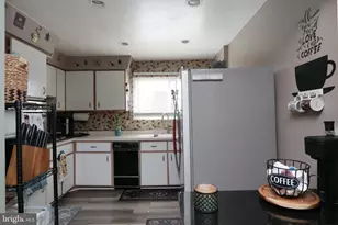 3652 E Crown Ave, Philadelphia, PA 19114 - Photo 13