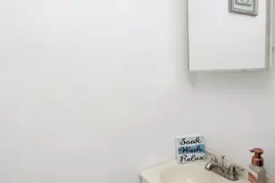 3652 E Crown Ave, Philadelphia, PA 19114 - Photo 29