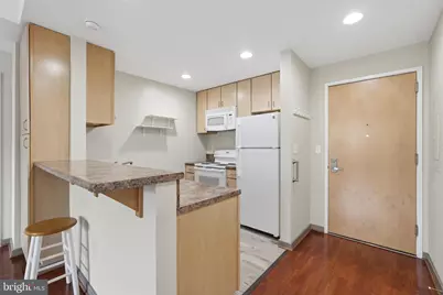 815 Arch Street #516, Philadelphia, PA 19107 - Photo 3