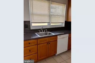 355 Mercy Street, Philadelphia, PA 19148 - Photo 5