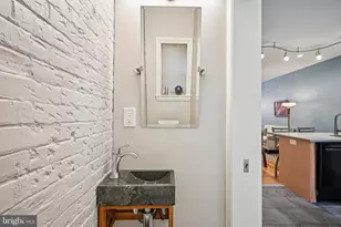 736 Carpenter St, Philadelphia, PA 19147 - Photo 19