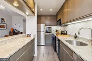 2219 Delancey Pl, Philadelphia, PA 19103 - Photo 13