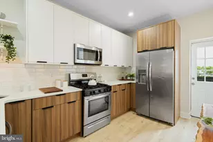 648 N 36th St, Philadelphia, PA 19104 - Photo 11