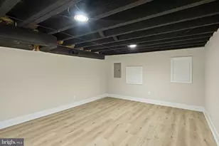 648 N 36th St, Philadelphia, PA 19104 - Photo 13