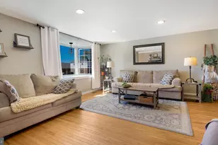 11720 Dimarco Dr, Philadelphia, PA 19154 - Photo 5