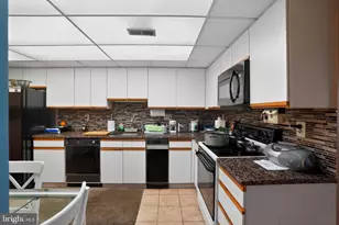 2131 Welsh Rd, Philadelphia, PA 19115 - Photo 11