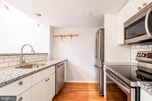 210 Church St, Philadelphia, PA 19106 - Photo 7