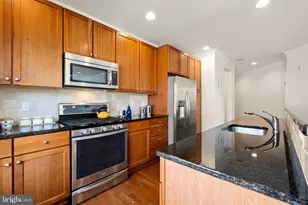 600 Commodore Court, Philadelphia, PA 19146 - Photo 9