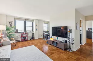 2601 Pennsylvania Ave, Philadelphia, PA 19130 - Photo 3