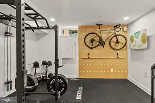 2023 St Albans St, Philadelphia, PA 19146 - Photo 35