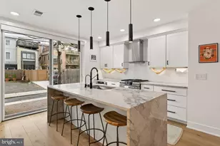 2023 St Albans St, Philadelphia, PA 19146 - Photo 13