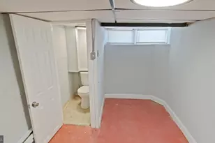 6459 N 16th St, Philadelphia, PA 19126 - Photo 9