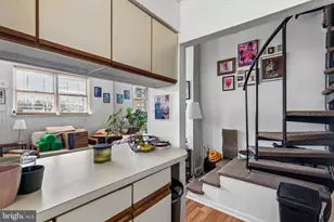 321 N 19th St, Philadelphia, PA 19103 - Photo 33