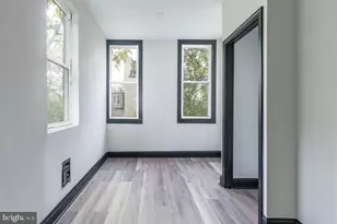 920 W Cambria St, Philadelphia, PA 19133 - Photo 11