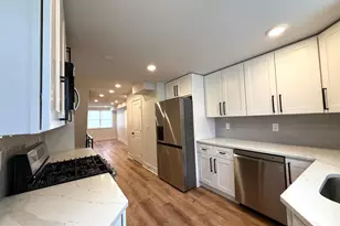 609 Mountain St, Philadelphia, PA 19148 - Photo 9