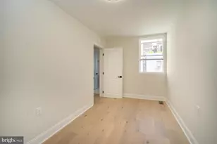 321 Emily St, Philadelphia, PA 19148 - Photo 15