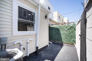321 Emily St, Philadelphia, PA 19148 - Photo 11