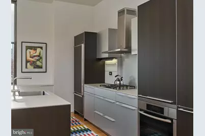 210 W Washington Square #8SW, Philadelphia, PA 19106 - Photo 17