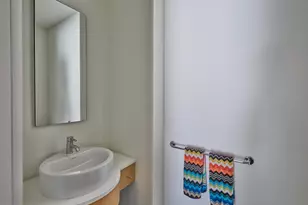 210 W Washington Square, Philadelphia, PA 19106 - Photo 27