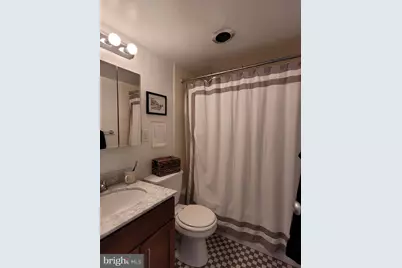200 Locust Street #4CN, Philadelphia, PA 19106 - Photo 5