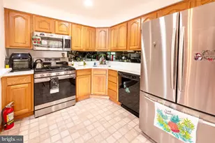 12307 Dunks Ferry Rd, Philadelphia, PA 19154 - Photo 9