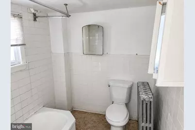 7032 Woodland Avenue, Philadelphia, PA 19142 - Photo 9