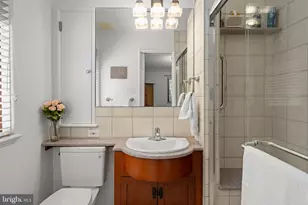 126 W Gravers Ln, Philadelphia, PA 19118 - Photo 25