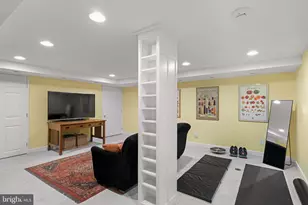 126 W Gravers Ln, Philadelphia, PA 19118 - Photo 37