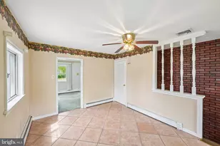 12209 Thornton Rd, Philadelphia, PA 19154 - Photo 5