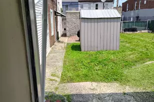 5226 Wakefield St, Philadelphia, PA 19144 - Photo 9