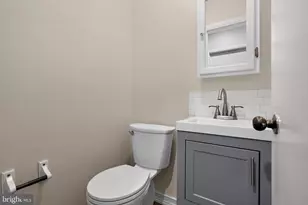 1126 Solly Ave, Philadelphia, PA 19111 - Photo 27