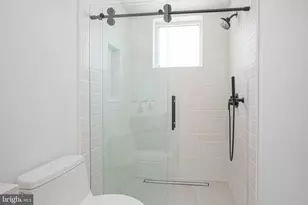 1328 E Berks St, Philadelphia, PA 19125 - Photo 17
